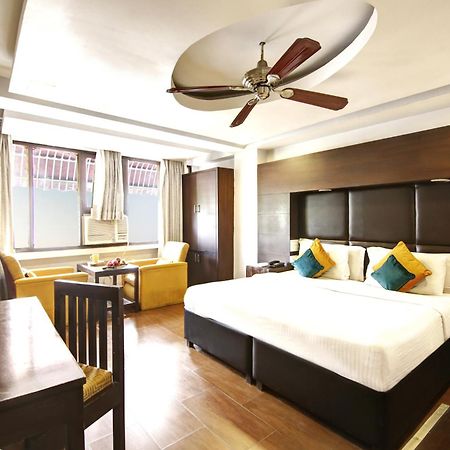 Hotel Bb Palace Delhi Zewnętrze zdjęcie