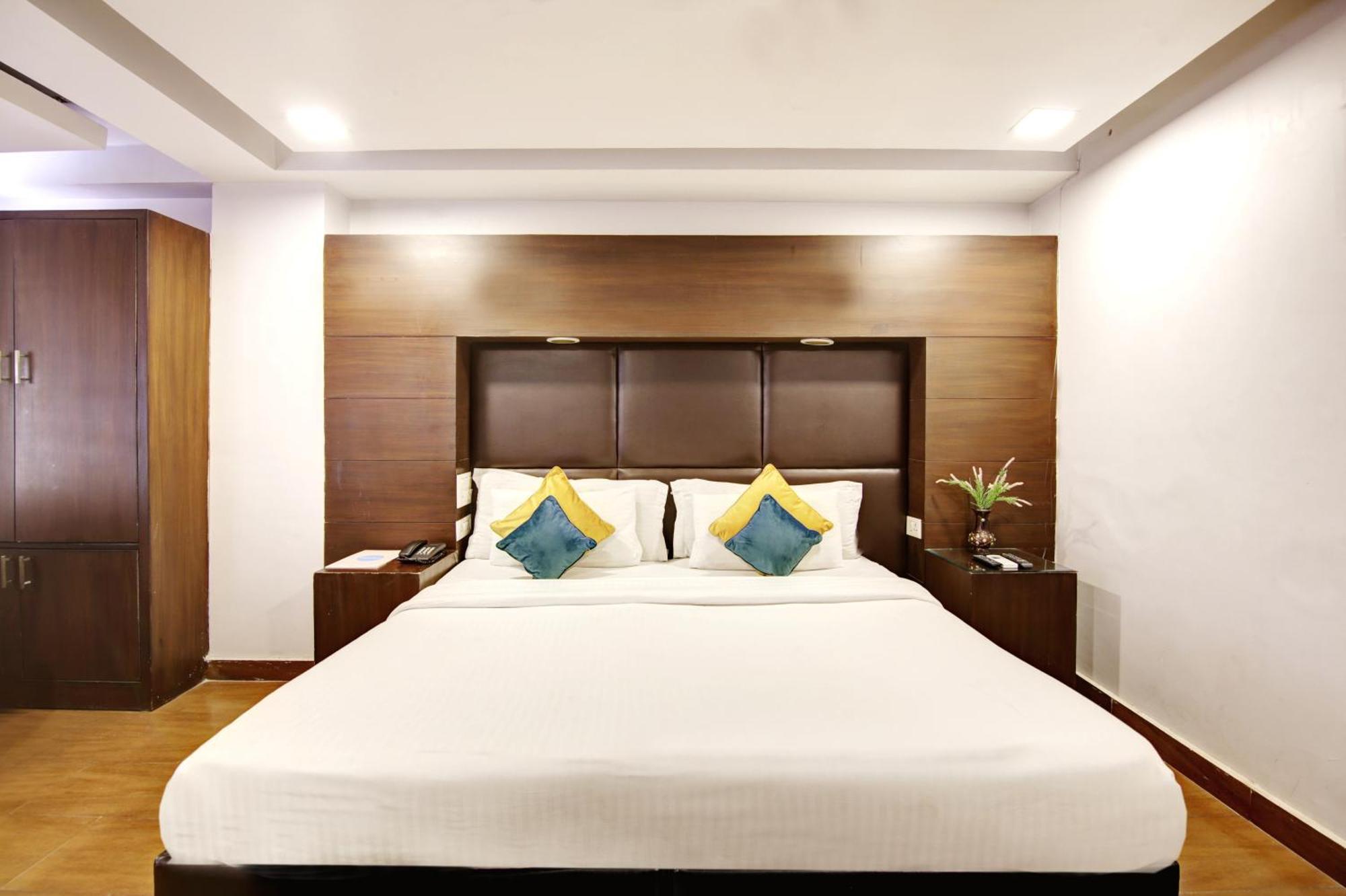 Hotel Bb Palace Delhi Zewnętrze zdjęcie