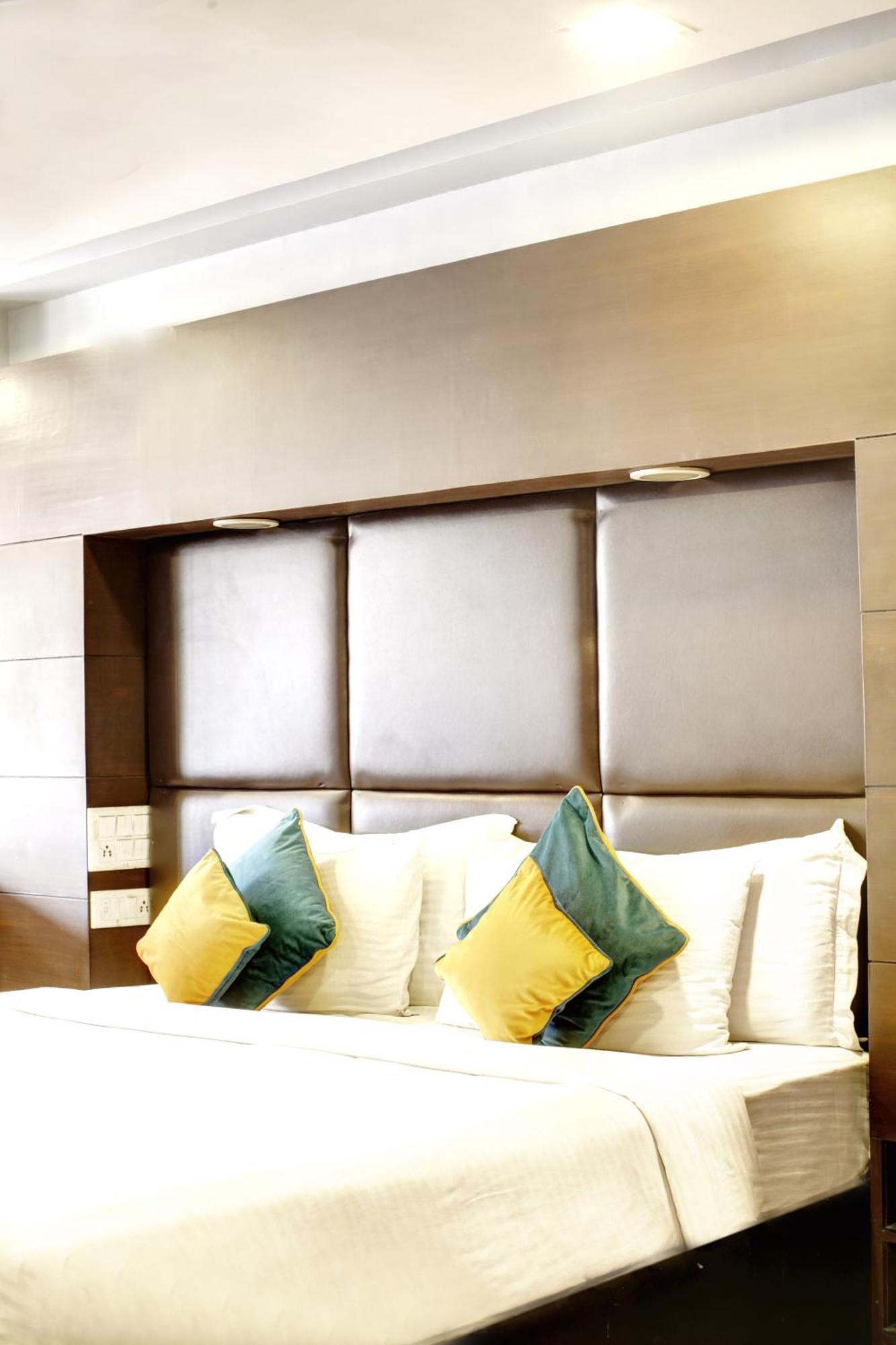Hotel Bb Palace Delhi Zewnętrze zdjęcie