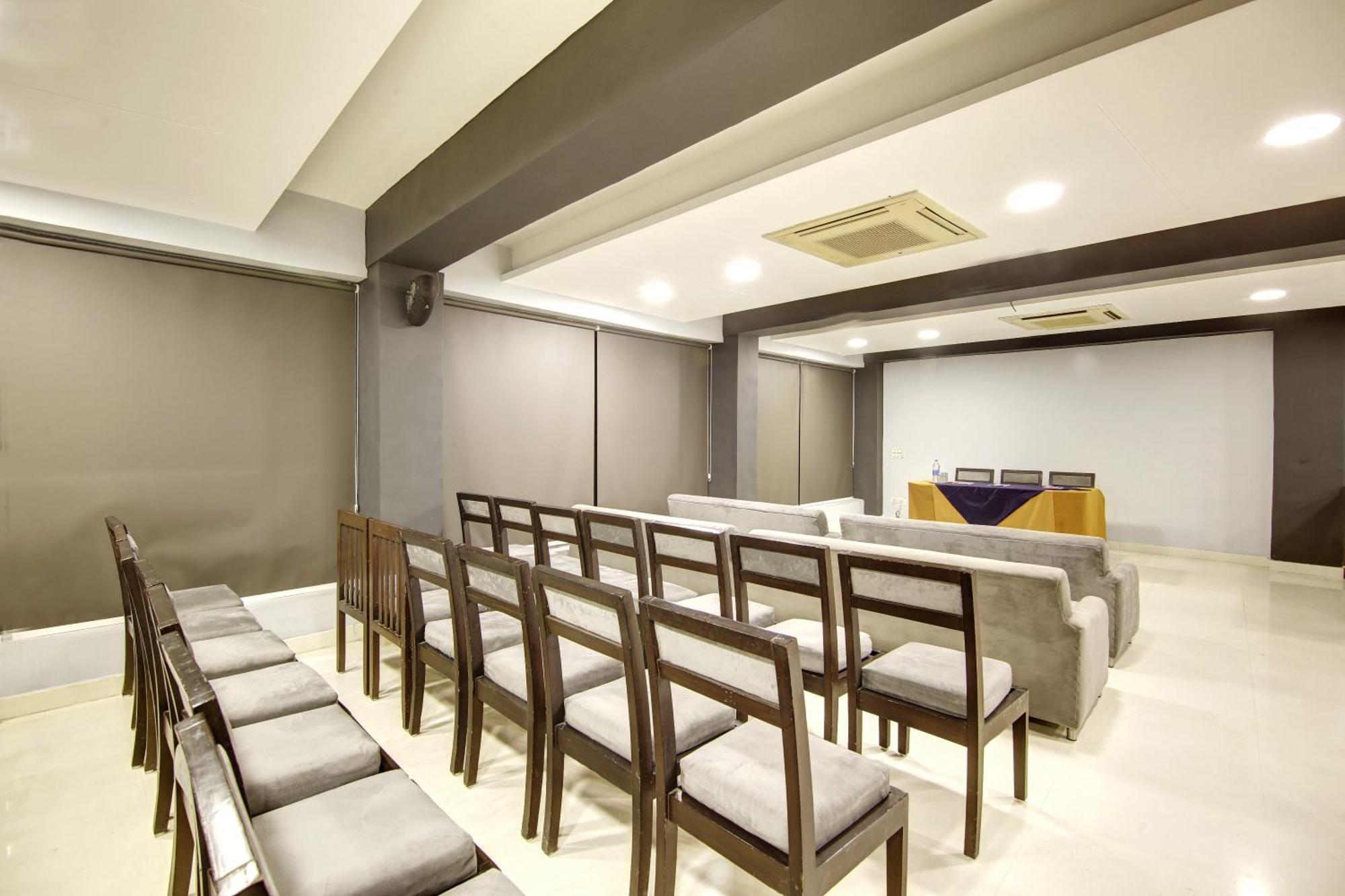 Hotel Bb Palace Delhi Zewnętrze zdjęcie